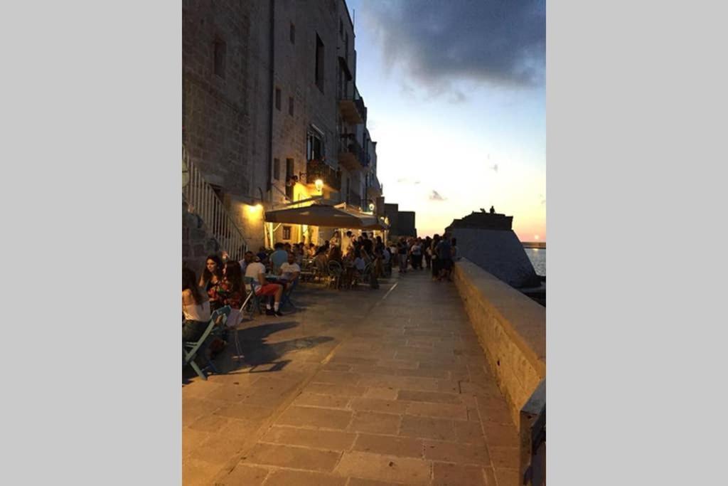 Historic Apartment In Centre Of City 100M To Sea Monopoli Exterior foto